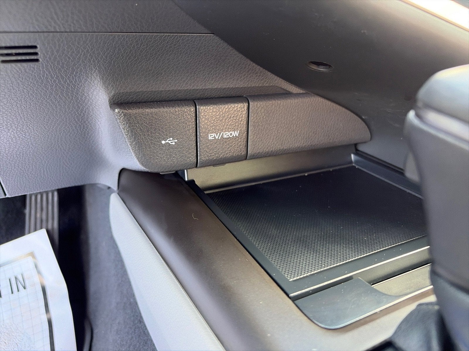 2021 Toyota Camry Hybrid SE