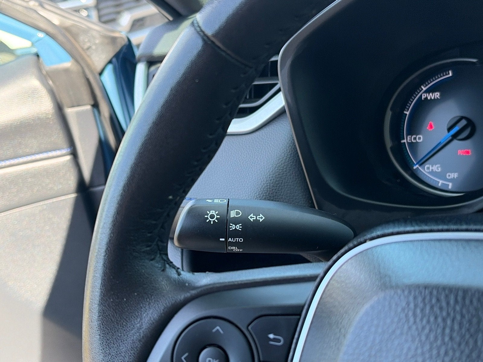 2025 Toyota RAV4 Hybrid XSE