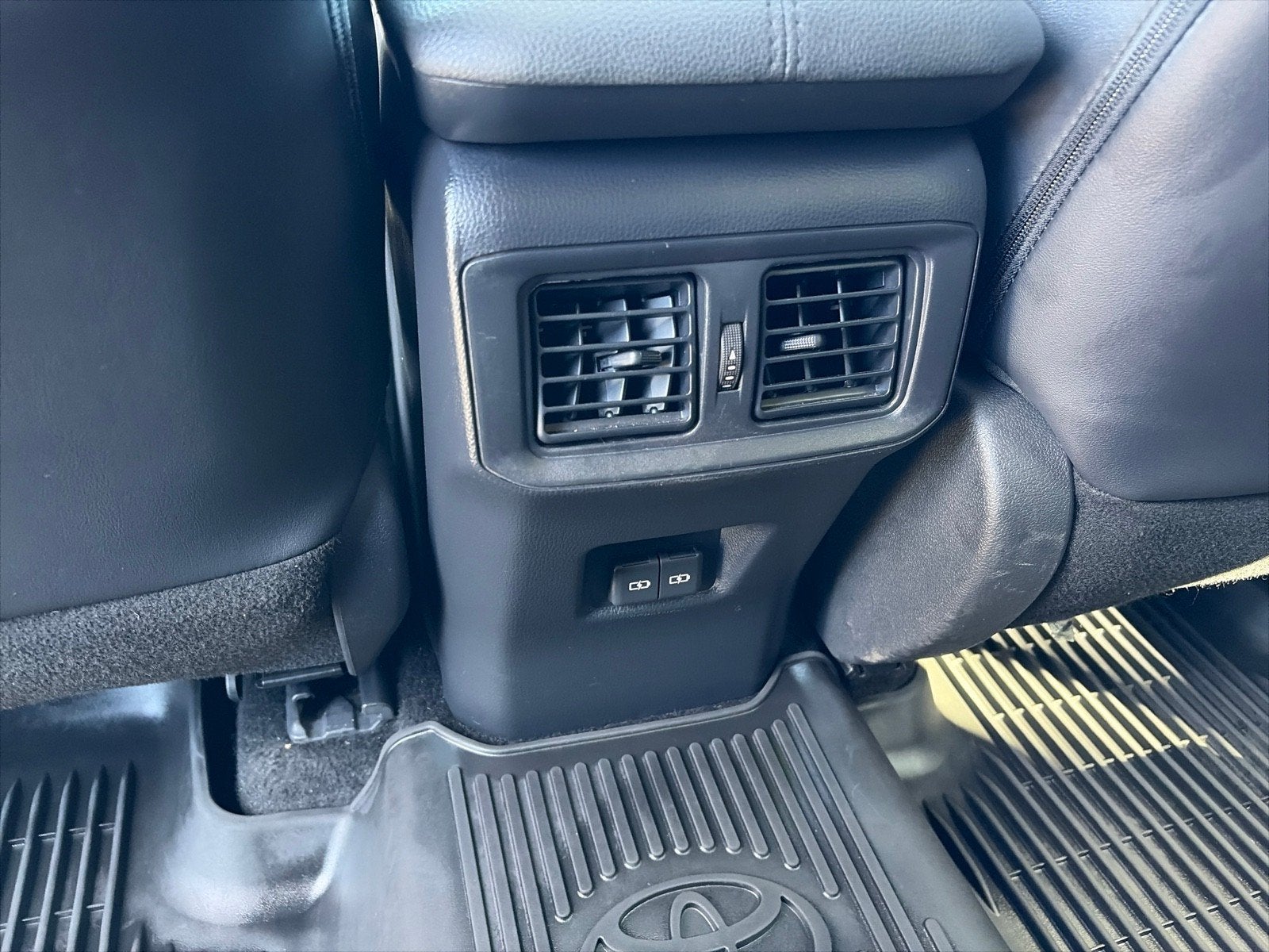 2025 Toyota RAV4 Hybrid XSE