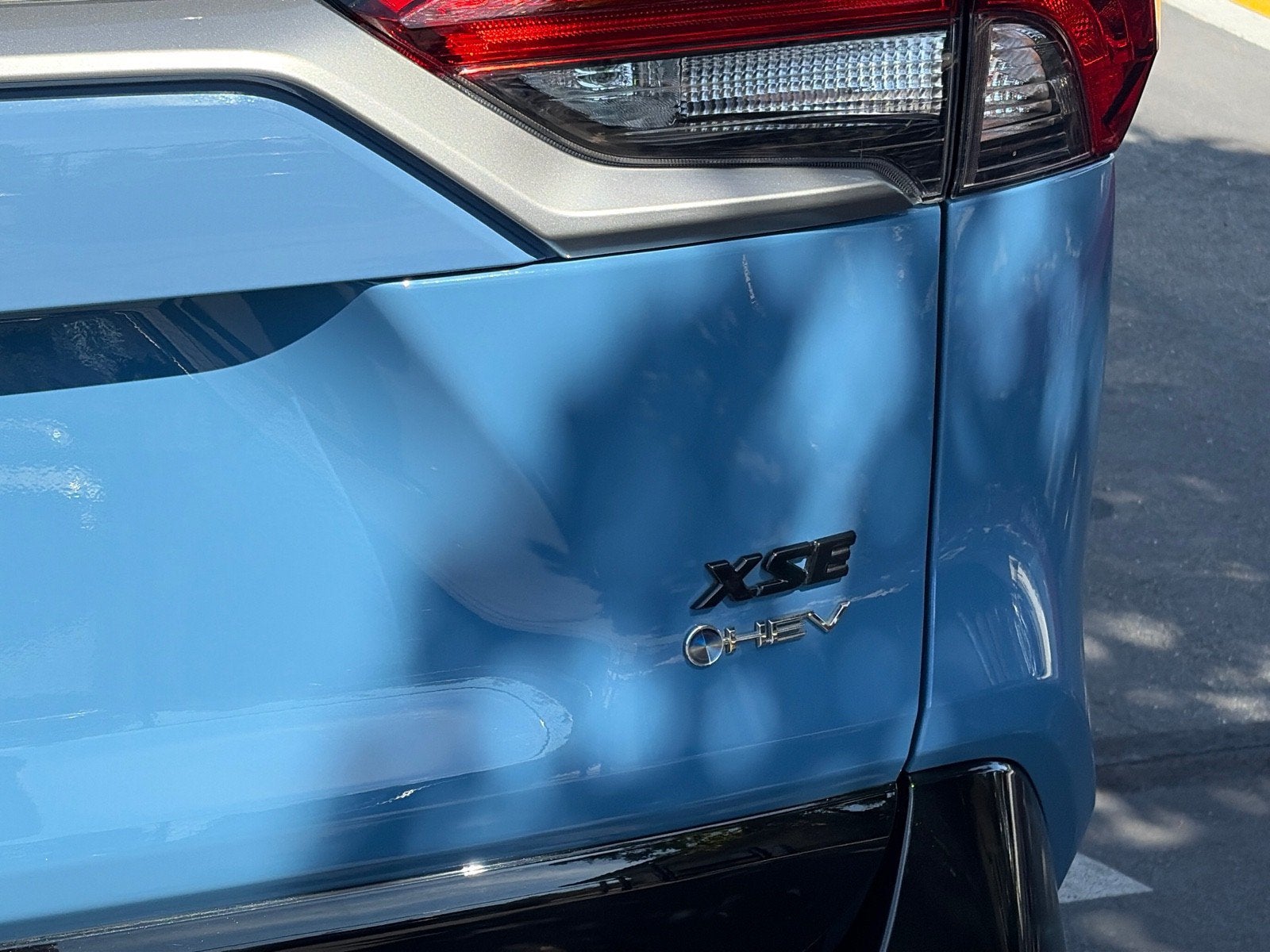 2025 Toyota RAV4 Hybrid XSE