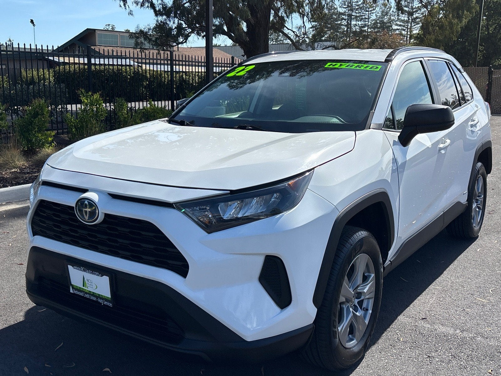 2022 Toyota RAV4 Hybrid LE