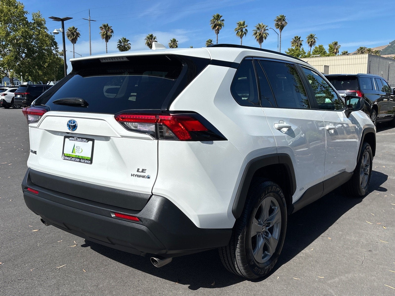2022 Toyota RAV4 Hybrid LE
