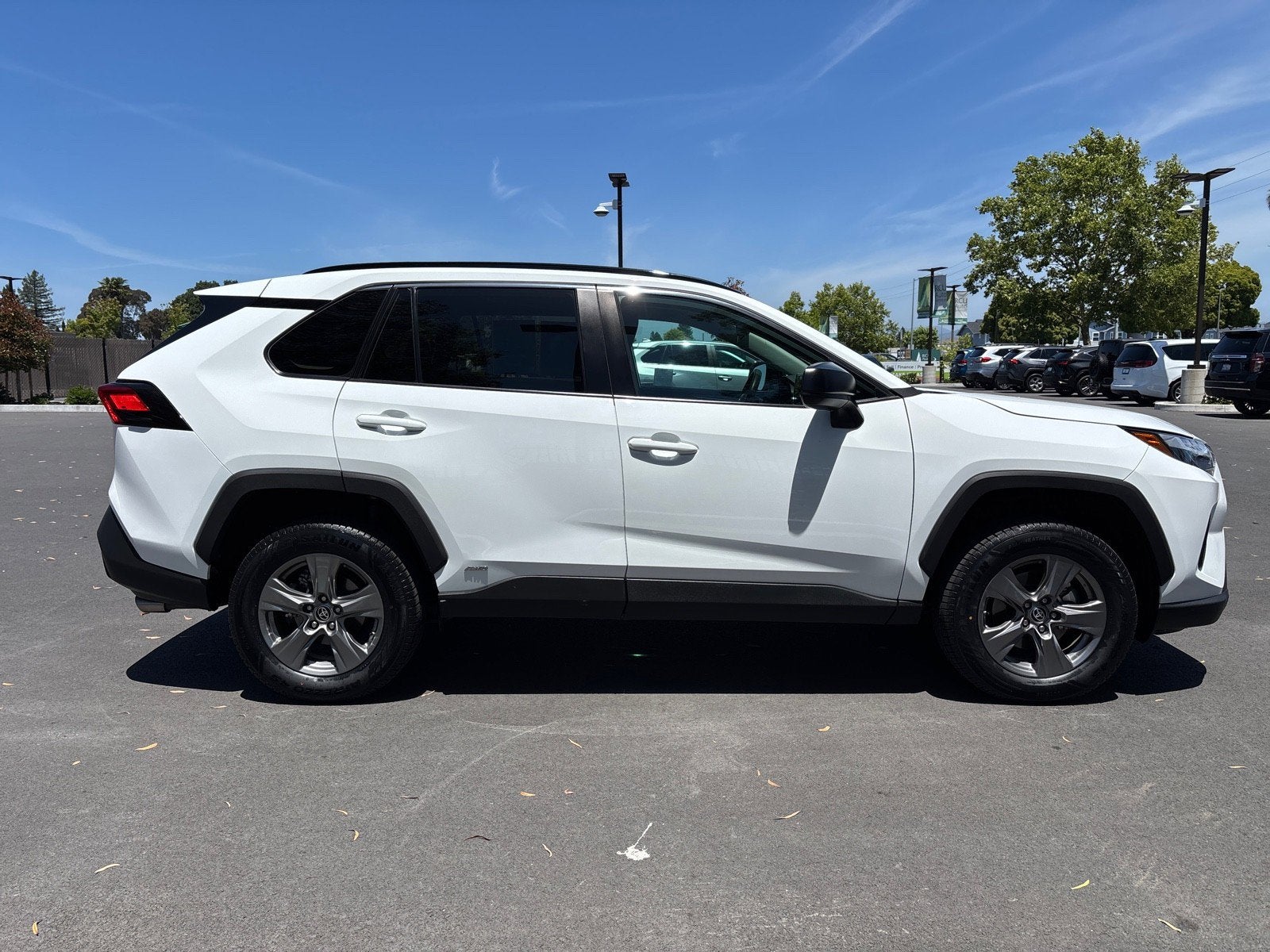 2024 Toyota RAV4 Hybrid LE