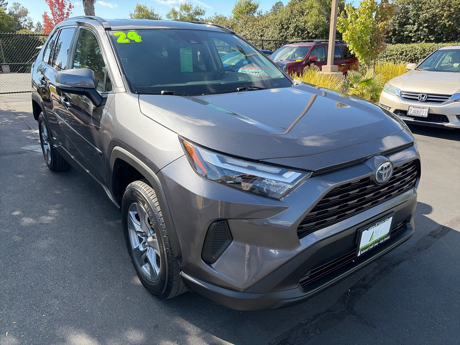 2024 Toyota RAV4 Hybrid LE