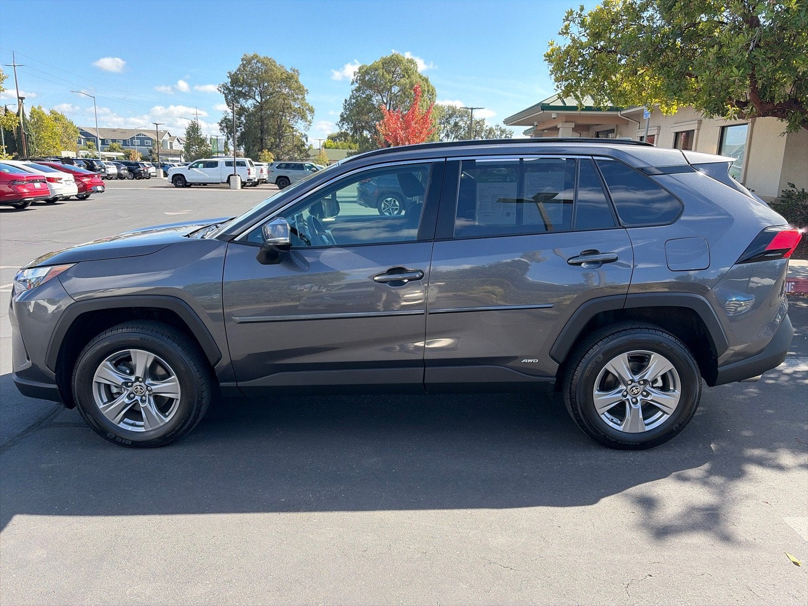 2024 Toyota RAV4 Hybrid LE