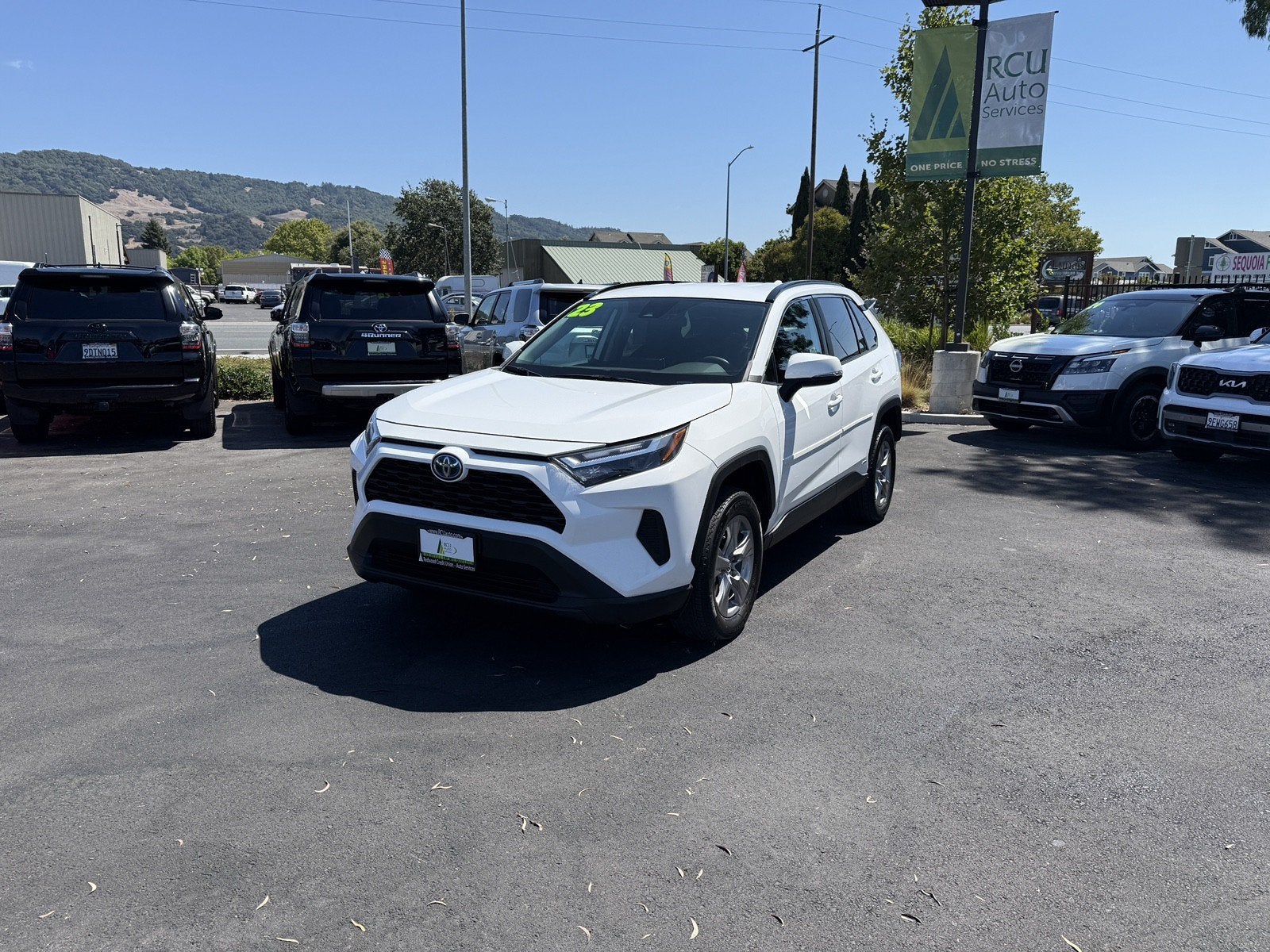 2023 Toyota RAV4 Hybrid LE