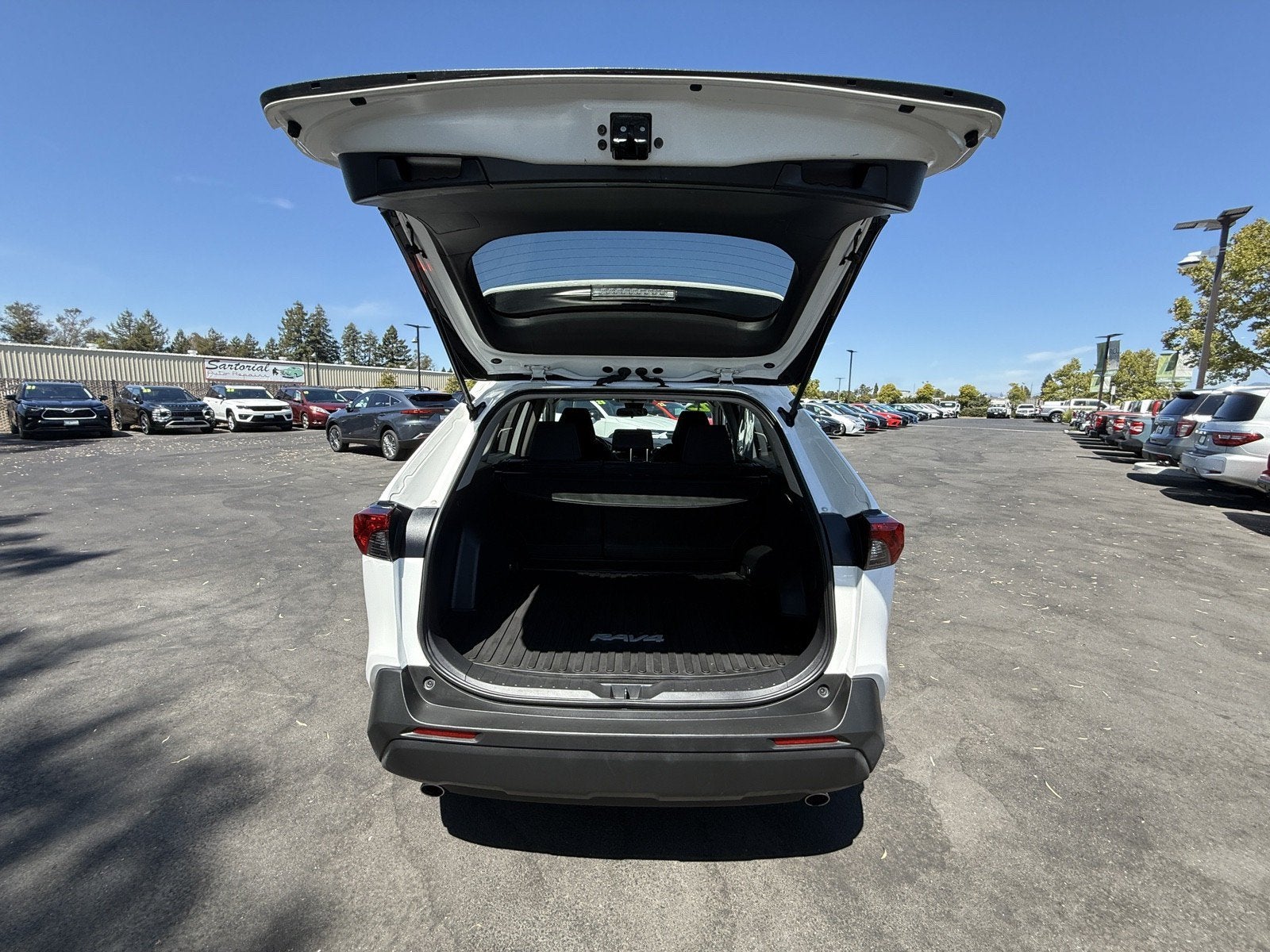 2023 Toyota RAV4 Hybrid LE