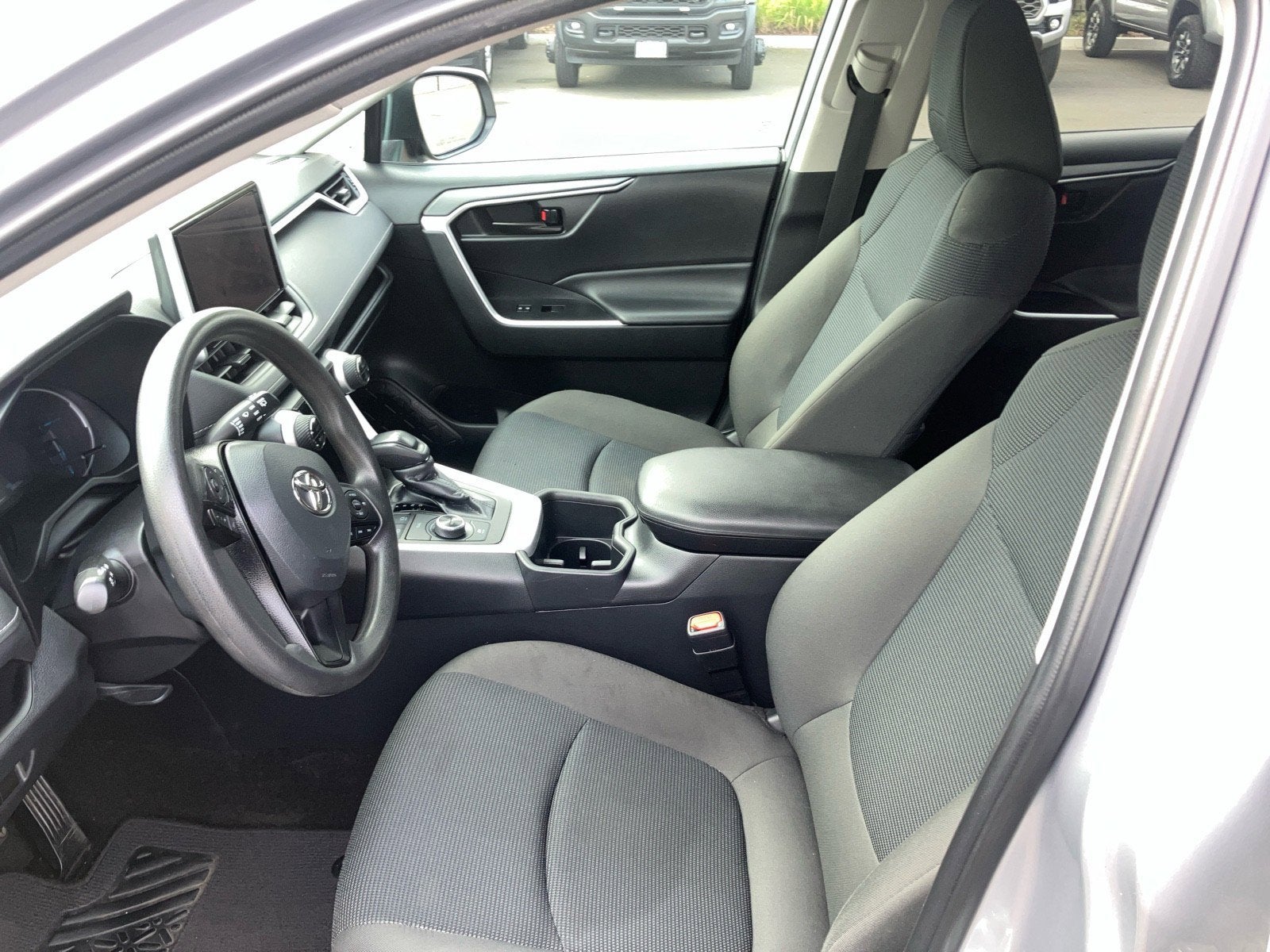 2023 Toyota RAV4 Hybrid LE