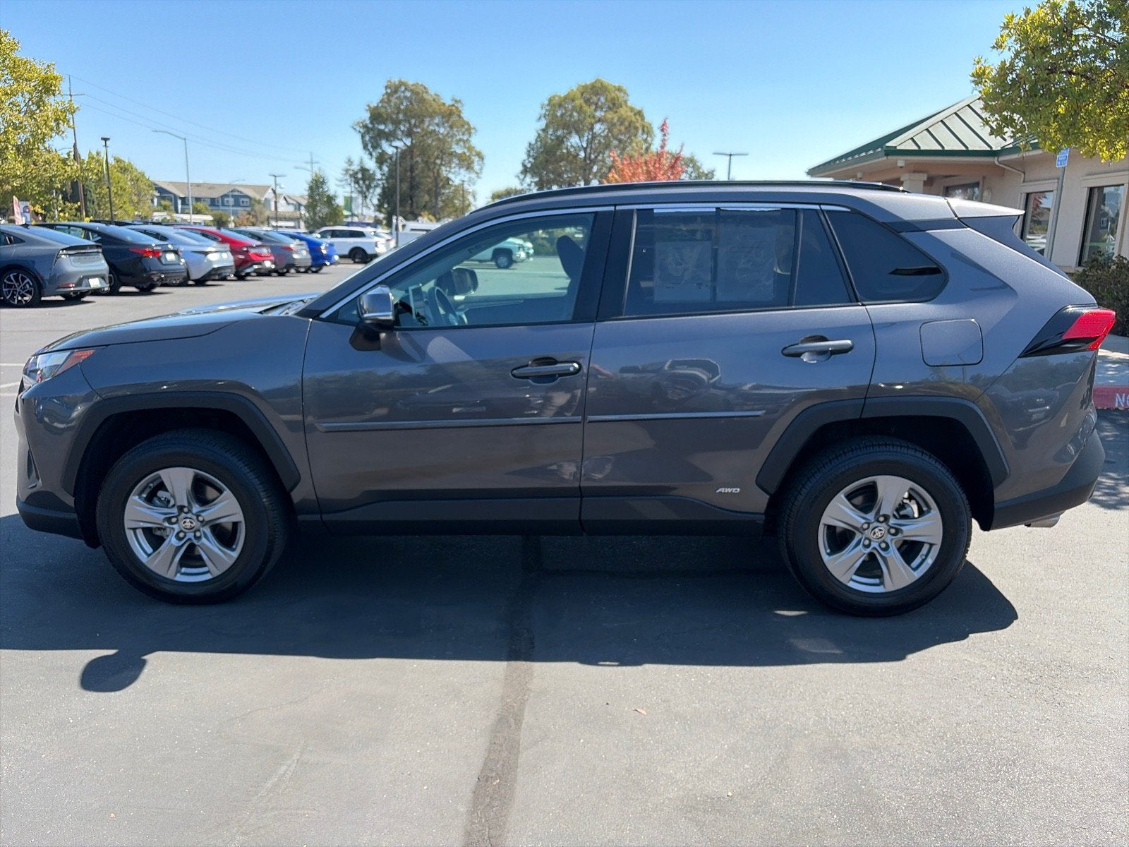 2024 Toyota RAV4 Hybrid LE