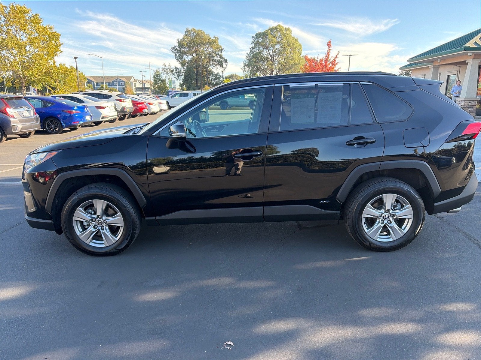 2023 Toyota RAV4 Hybrid XLE