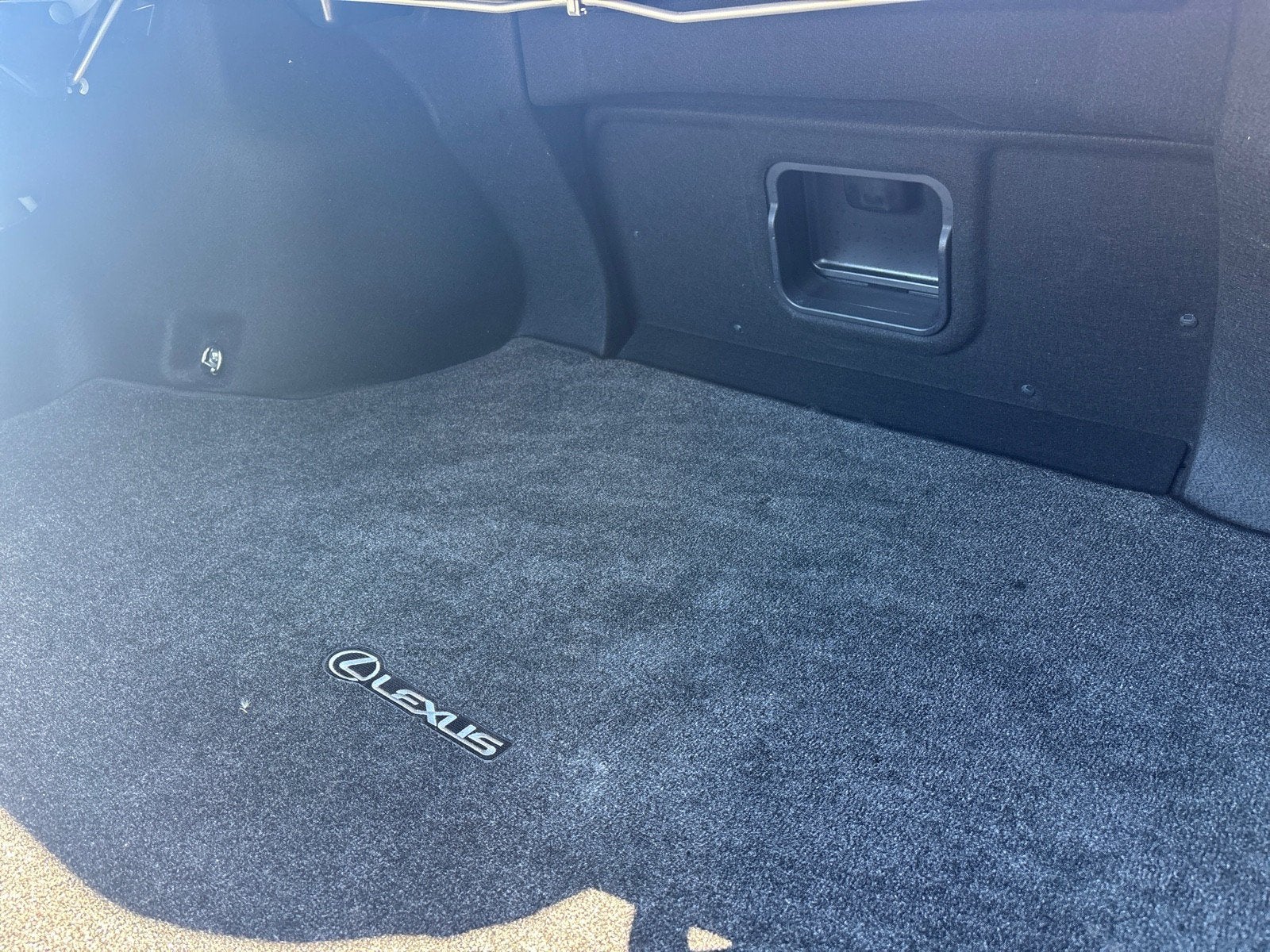 2024 Lexus ES ES 300h F SPORT Handling