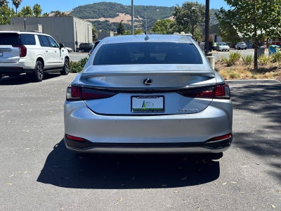 2024 Lexus ES ES 300h F SPORT Handling