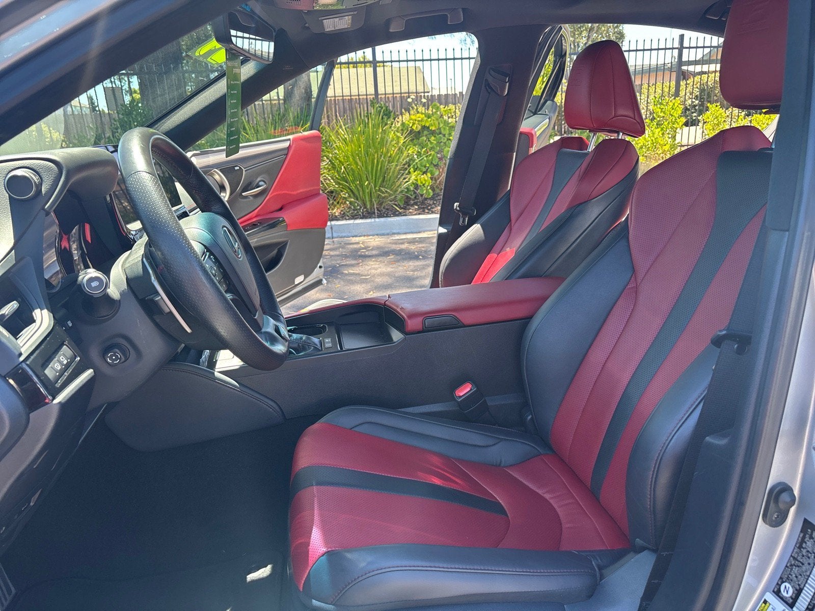 2024 Lexus ES ES 300h F SPORT Handling