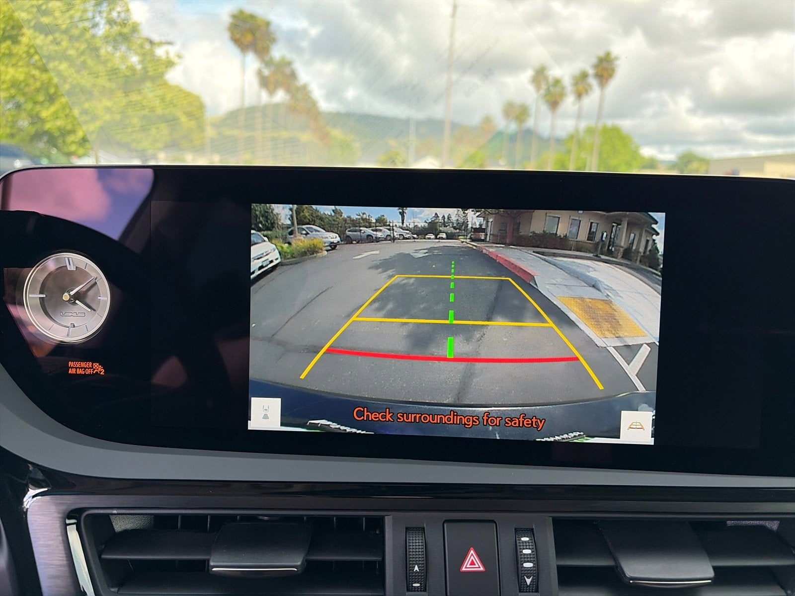 2025 Lexus ES ES 300h F SPORT Design