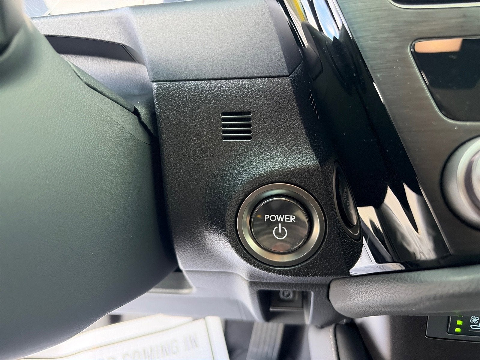 2025 Lexus ES ES 300h F SPORT Design