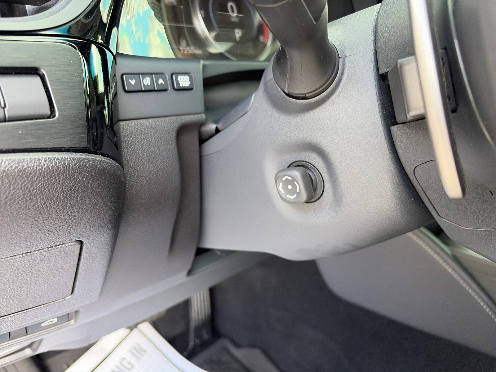 2025 Lexus ES ES 300h F SPORT Design