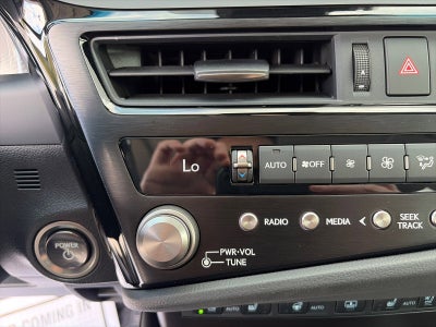 2025 Lexus ES ES 300h F SPORT Design