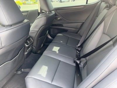 2025 Lexus ES ES 300h F SPORT Design