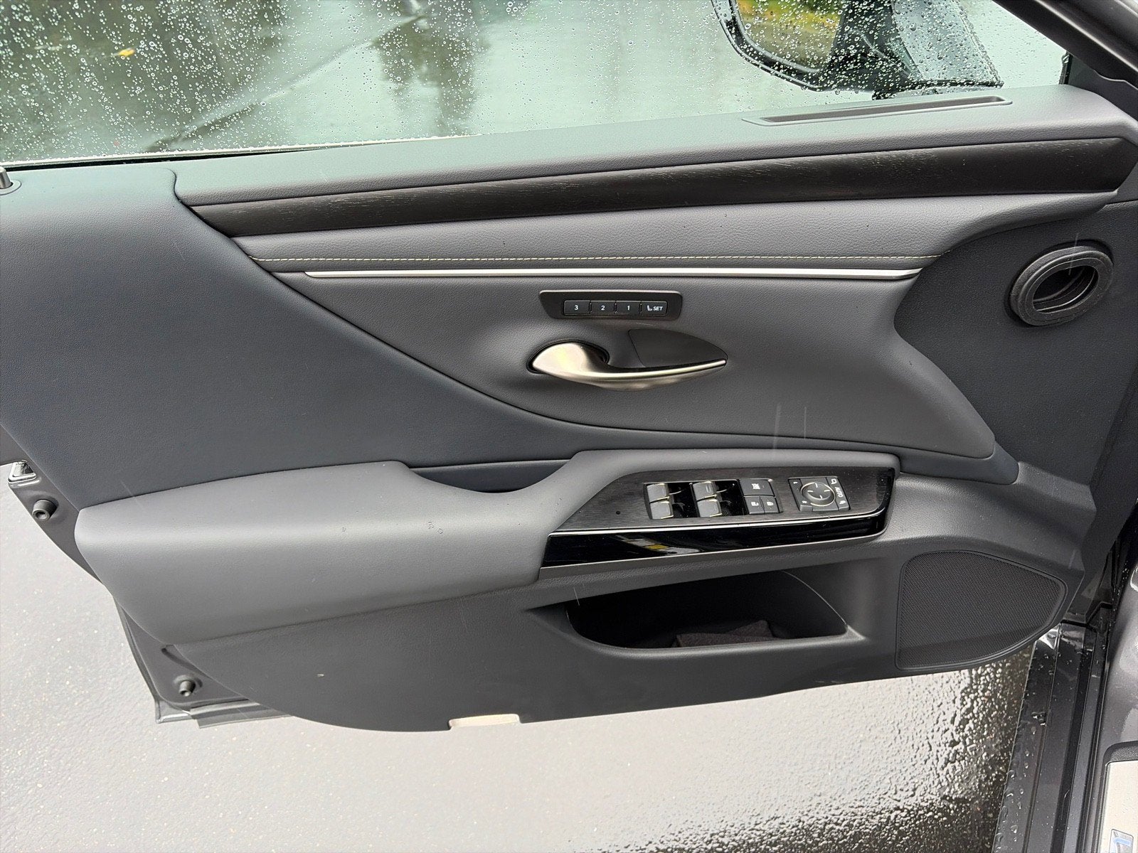 2025 Lexus ES ES 300h