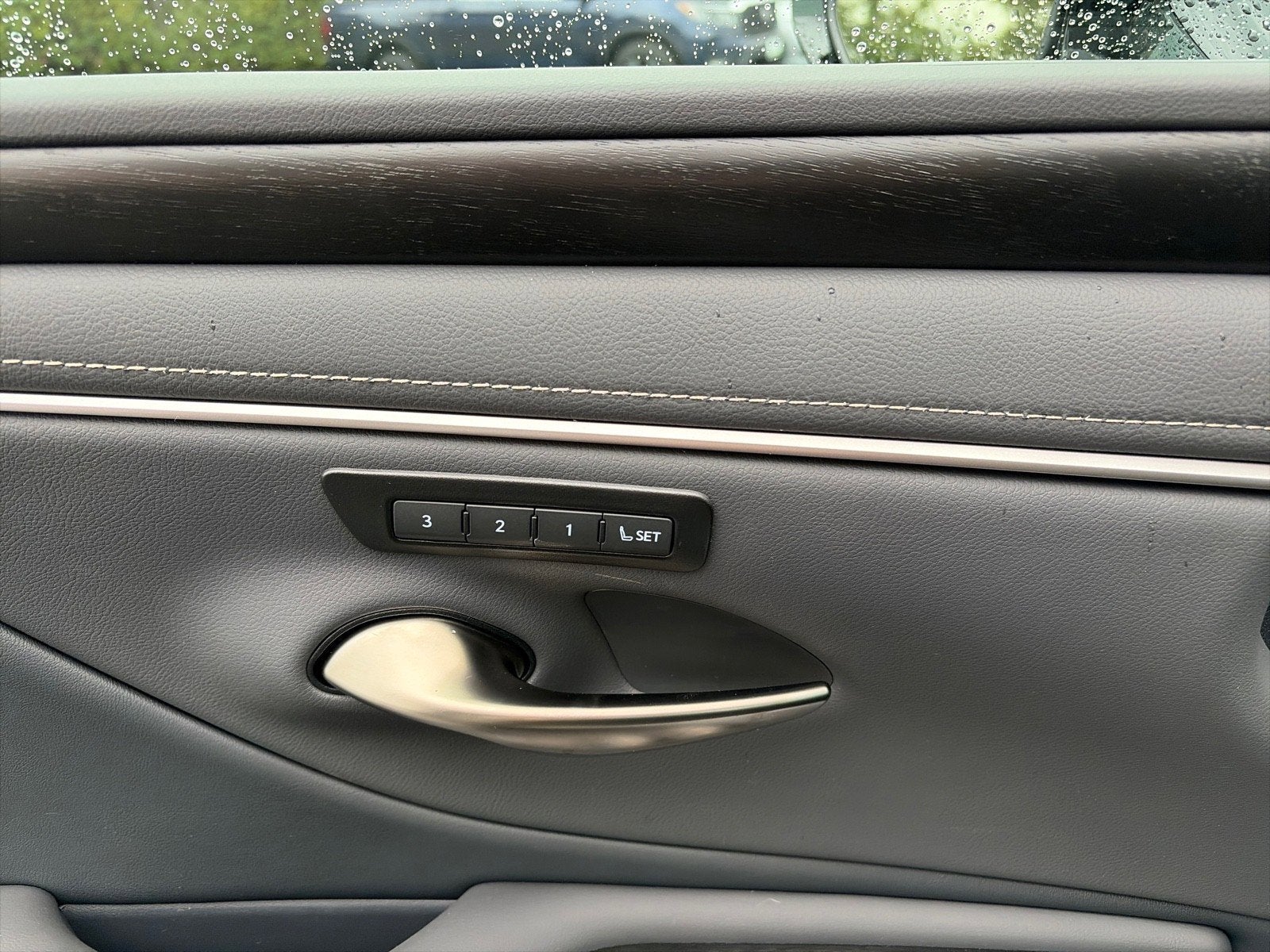 2025 Lexus ES ES 300h