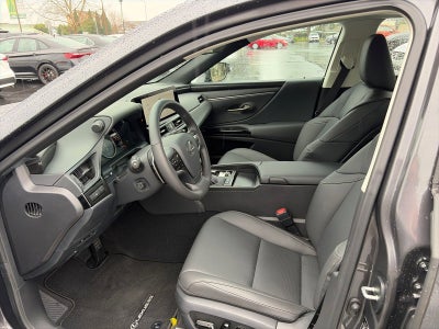 2025 Lexus ES ES 300h