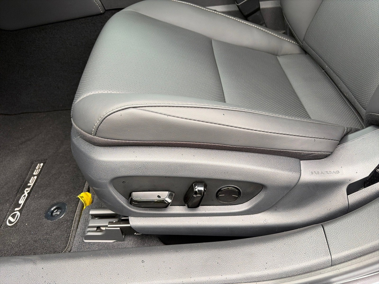 2025 Lexus ES ES 300h