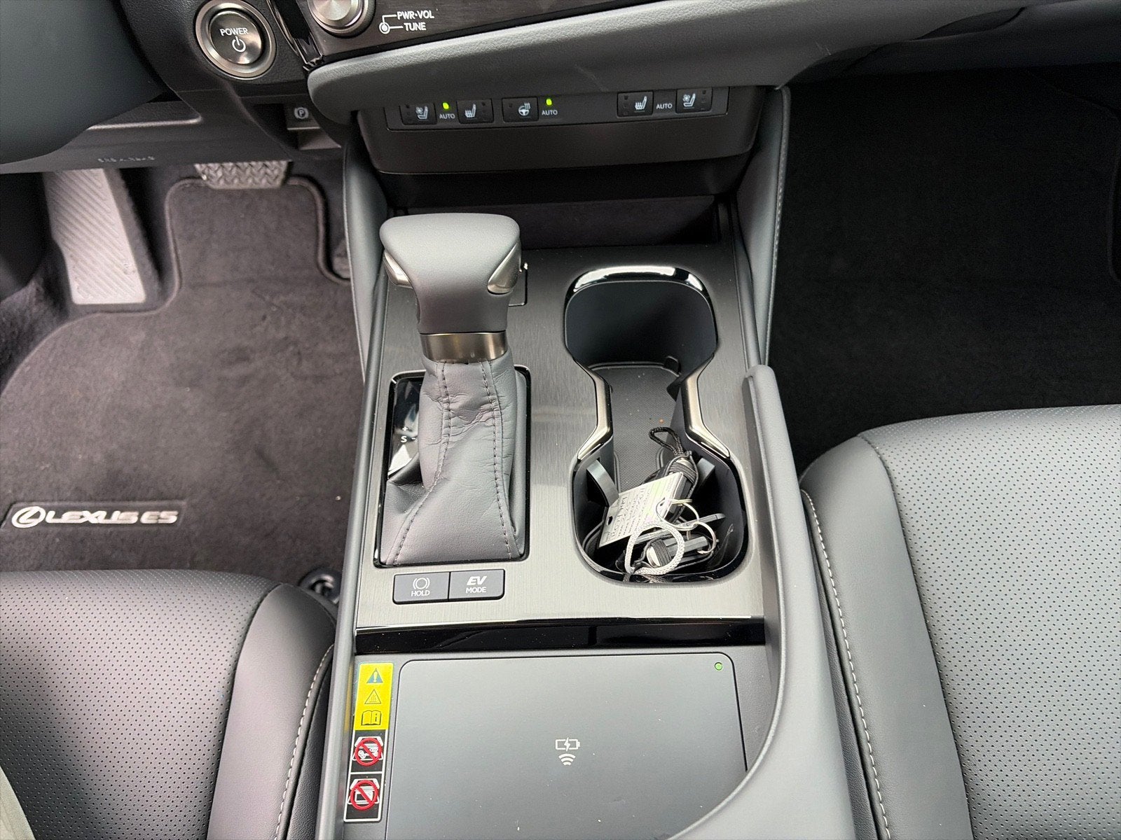 2025 Lexus ES ES 300h