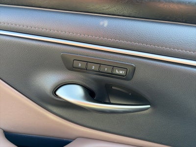 2025 Lexus ES ES 300h Luxury