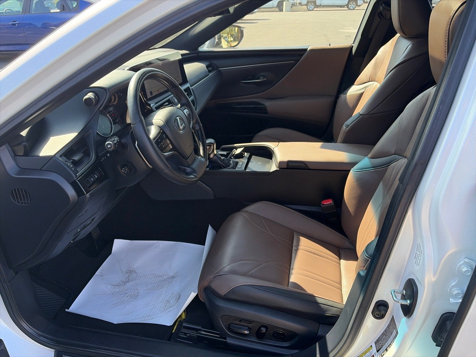 2025 Lexus ES ES 300h Luxury