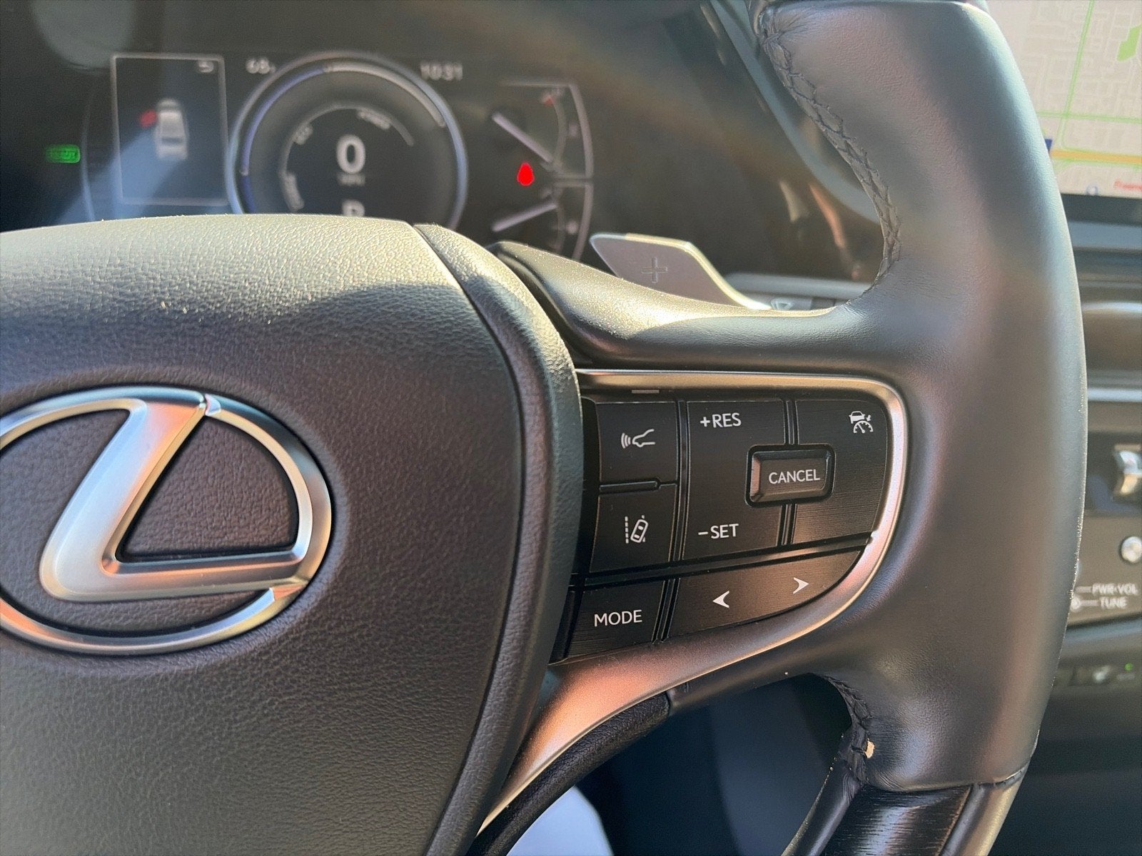 2025 Lexus ES ES 300h Luxury