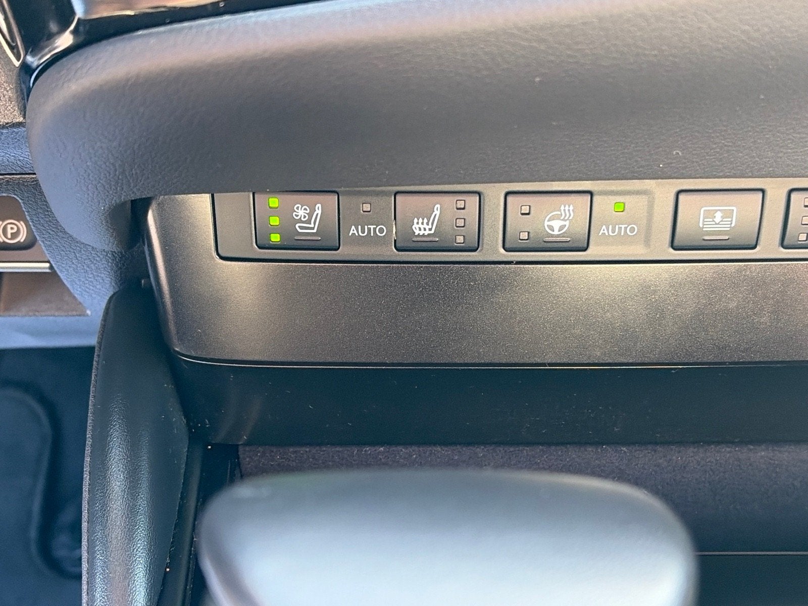 2025 Lexus ES ES 300h Luxury
