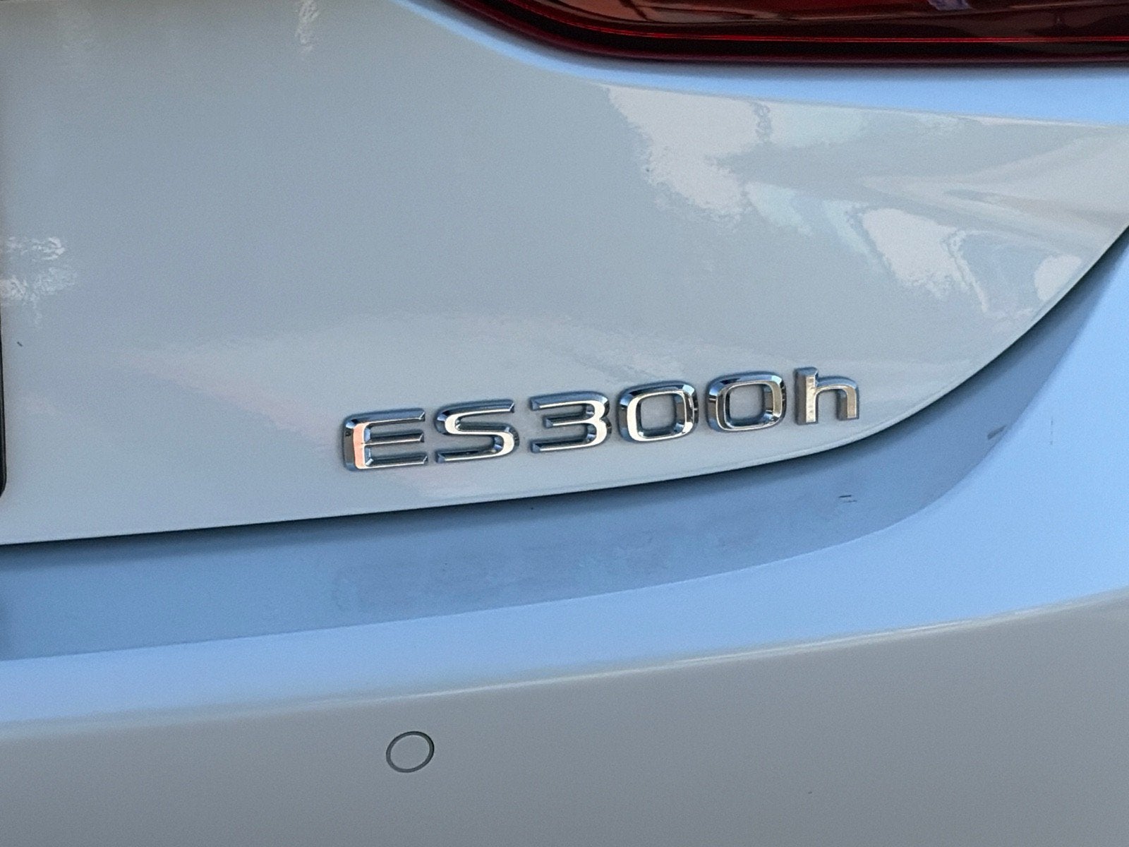 2025 Lexus ES ES 300h Luxury