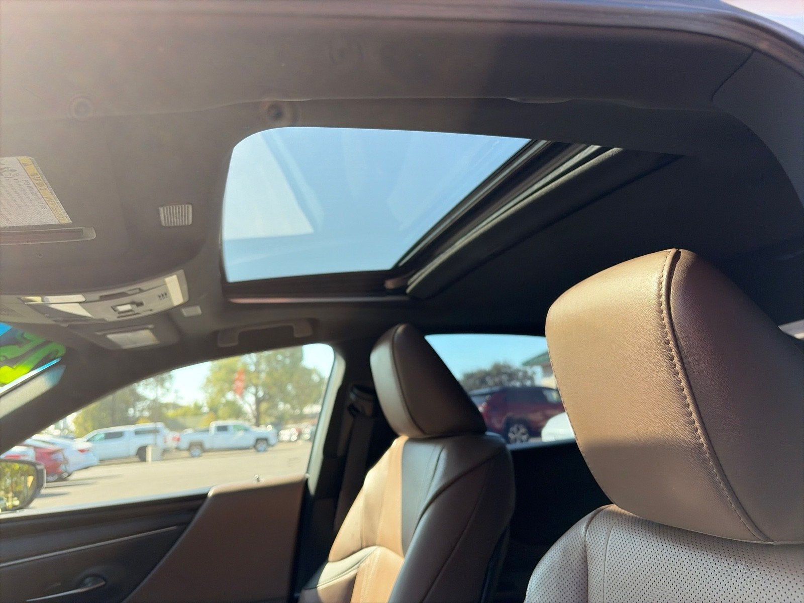 2025 Lexus ES ES 300h Luxury