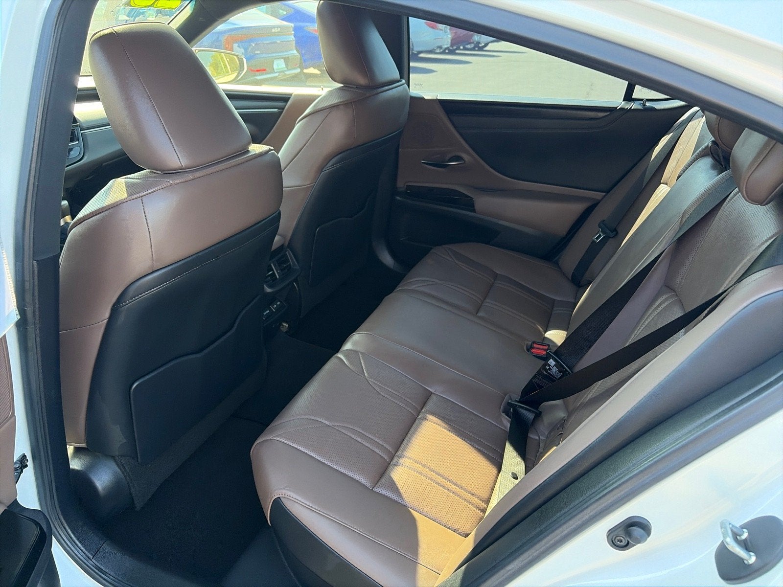 2025 Lexus ES ES 300h Luxury