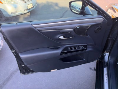 2024 Lexus ES ES 350 F SPORT Handling