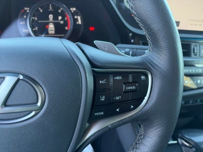 2024 Lexus ES ES 350 F SPORT Handling