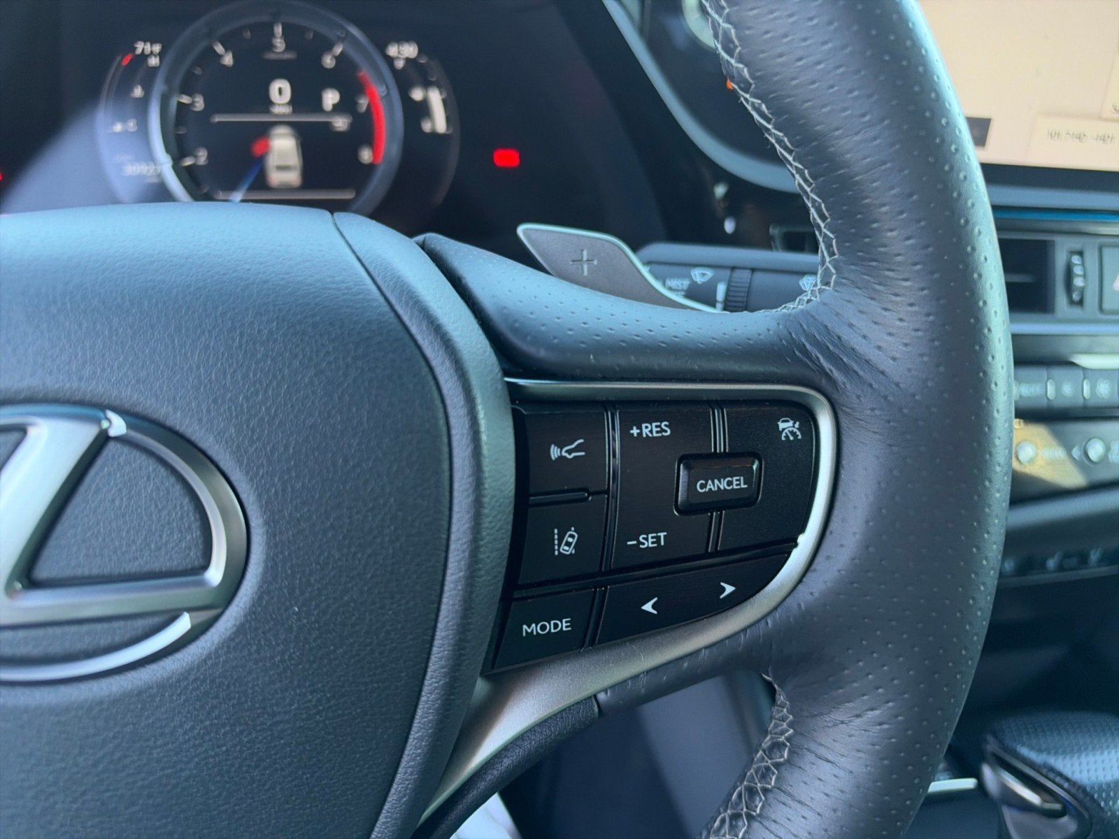 2024 Lexus ES ES 350 F SPORT Handling