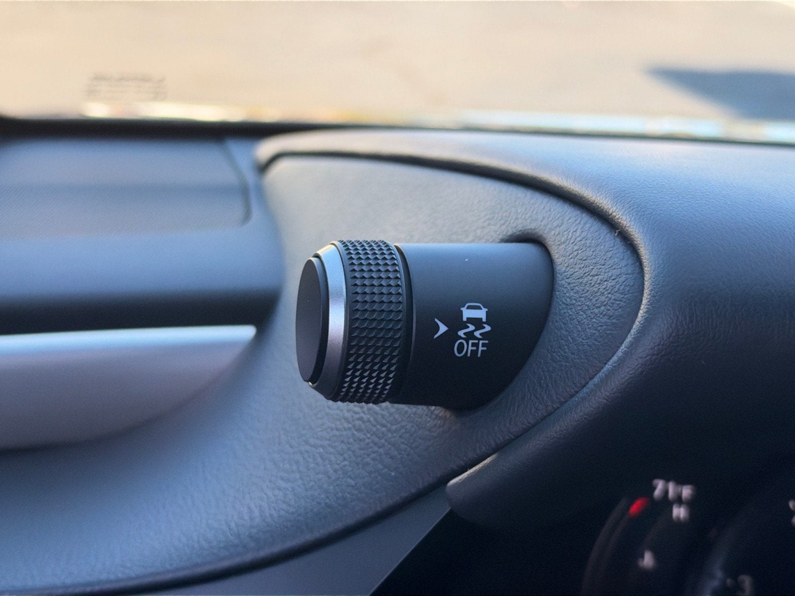 2024 Lexus ES ES 350 F SPORT Handling