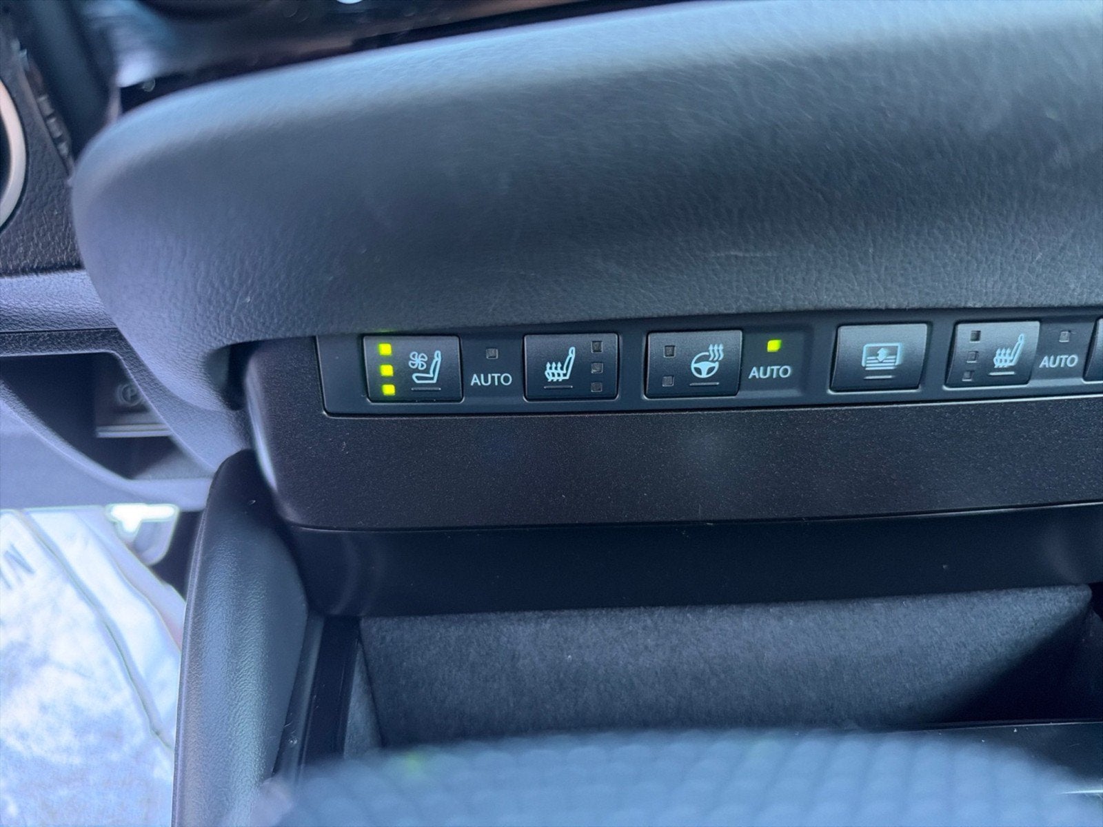 2024 Lexus ES ES 350 F SPORT Handling