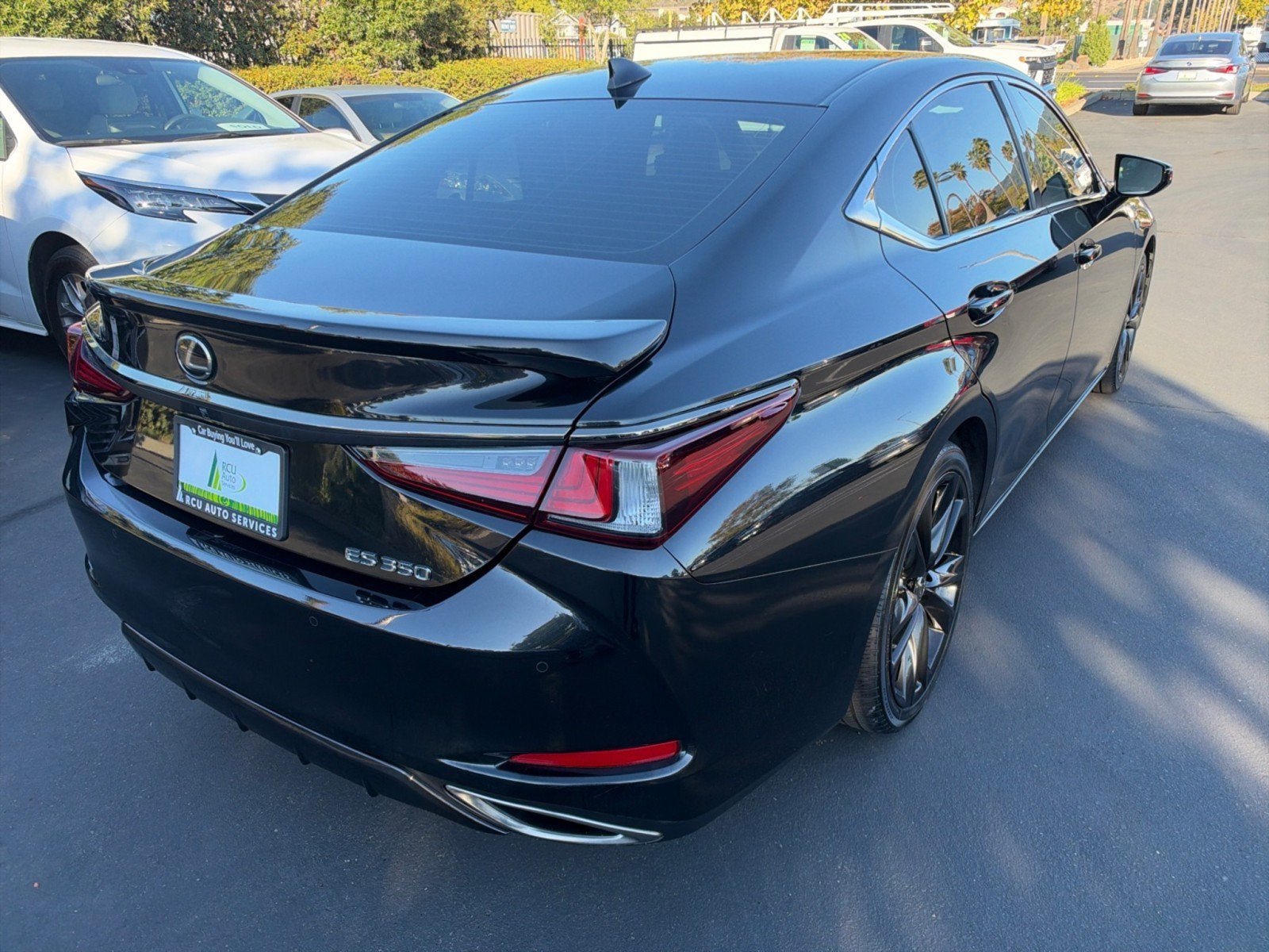 2024 Lexus ES ES 350 F SPORT Handling