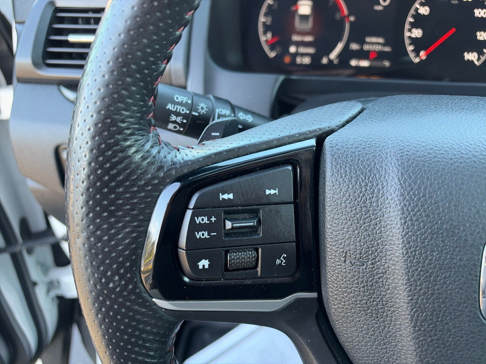 2025 Honda Ridgeline Black Edition