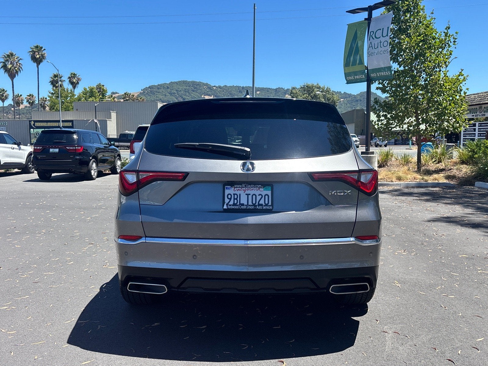 2022 Acura MDX w/Technology Package