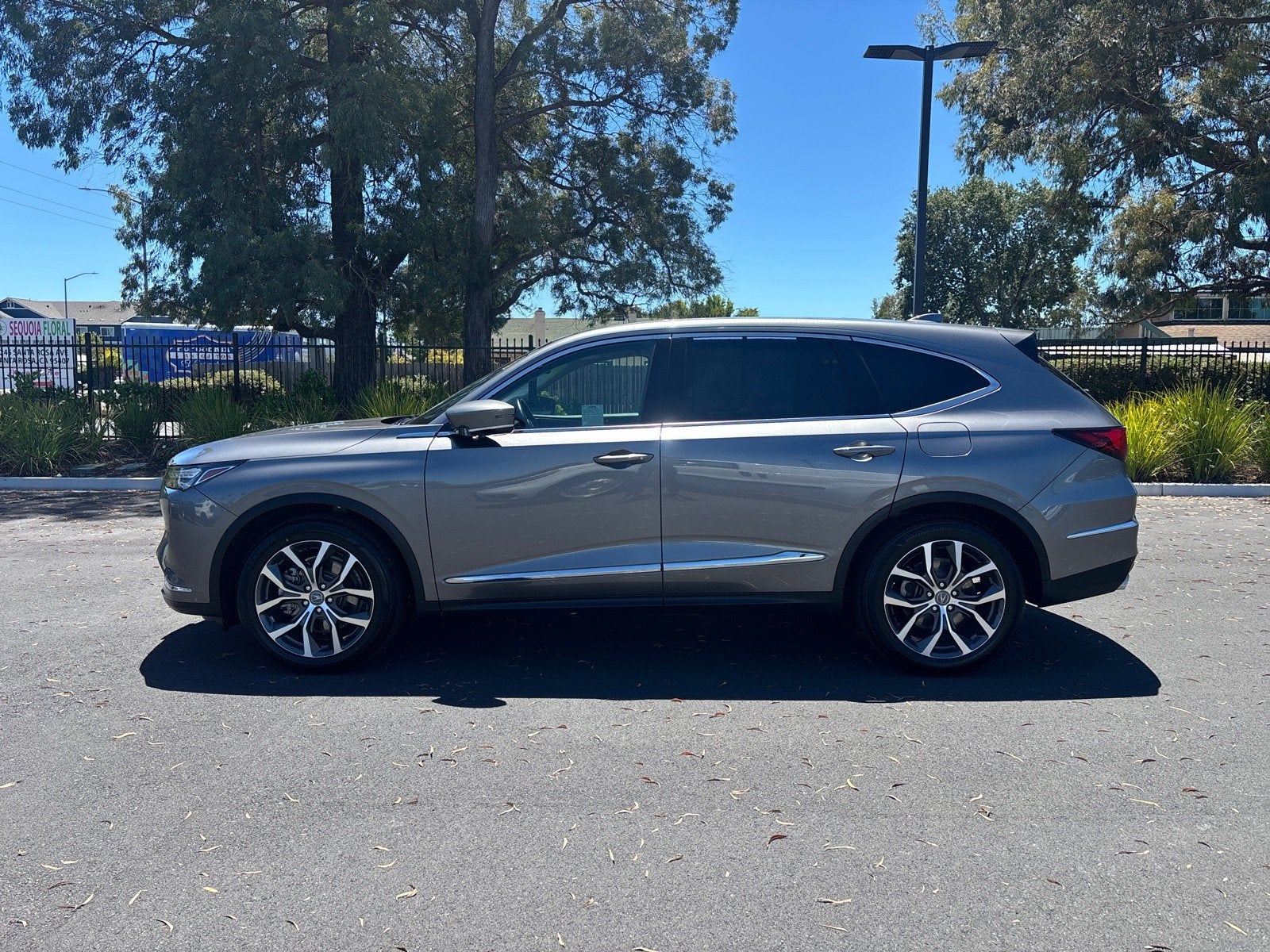 2022 Acura MDX w/Technology Package
