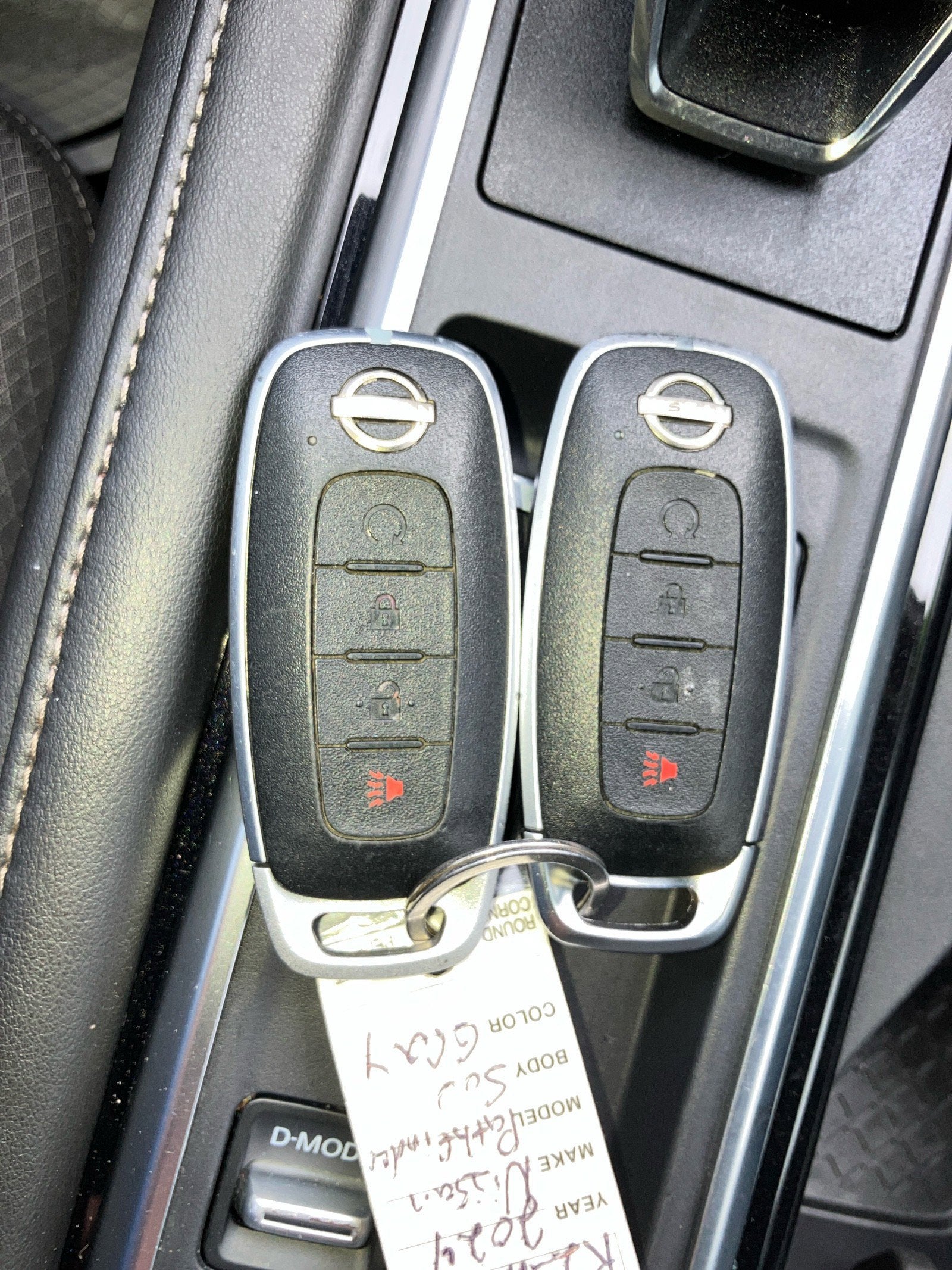 2024 Nissan Pathfinder SV