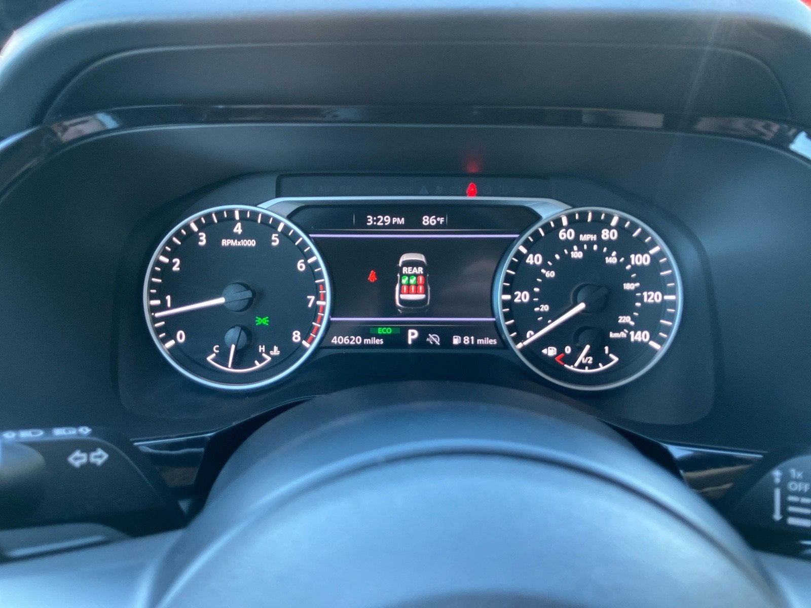 2024 Nissan Pathfinder SV