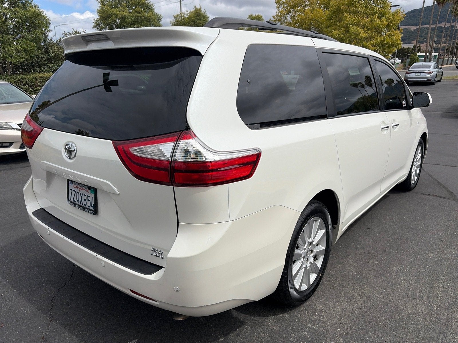 2017 Toyota Sienna XLE Premium