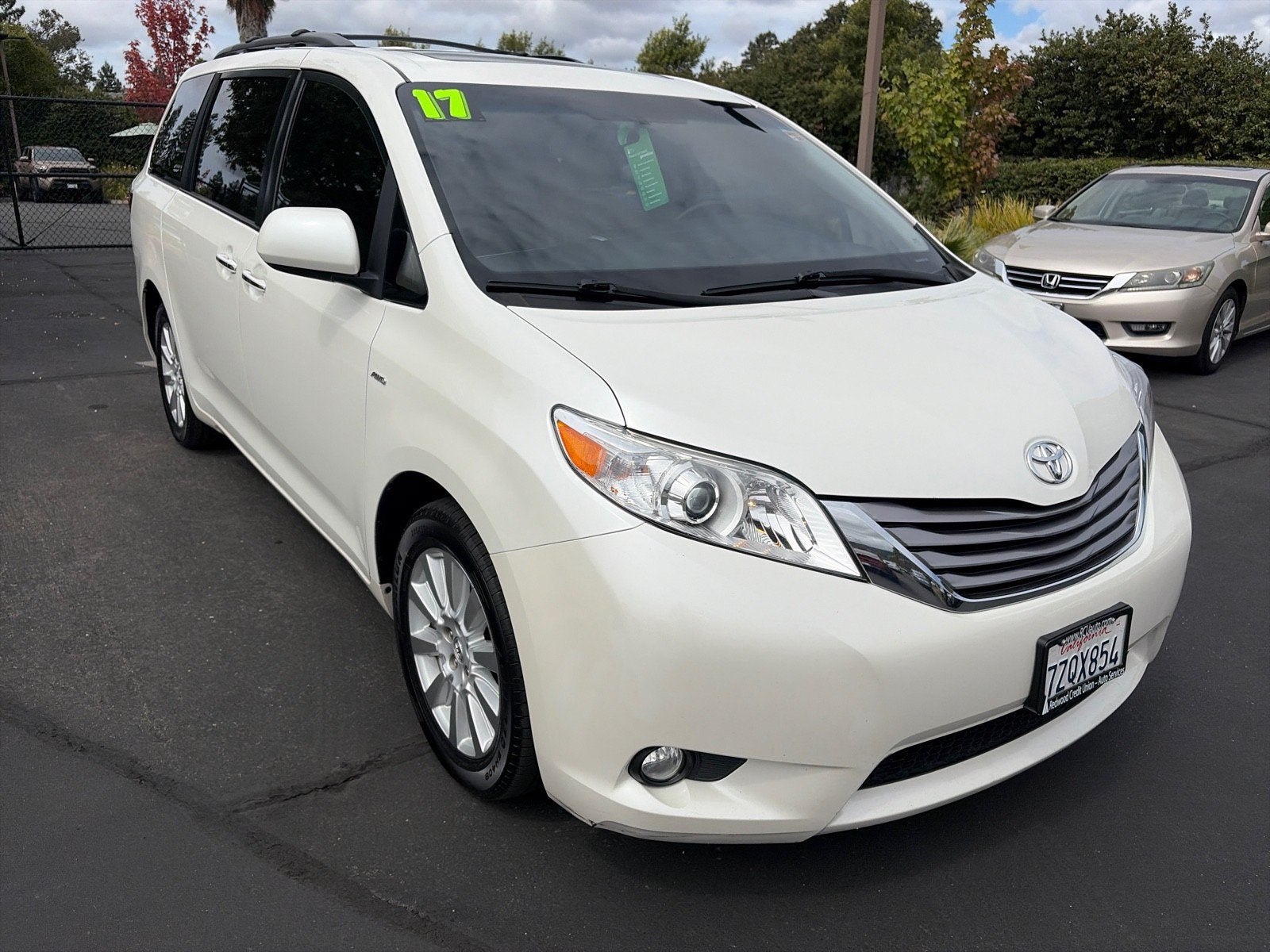 2017 Toyota Sienna XLE Premium