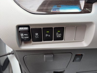 2017 Toyota Sienna XLE Premium