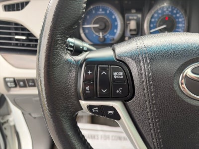 2017 Toyota Sienna XLE Premium