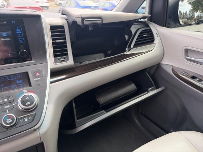 2017 Toyota Sienna XLE Premium